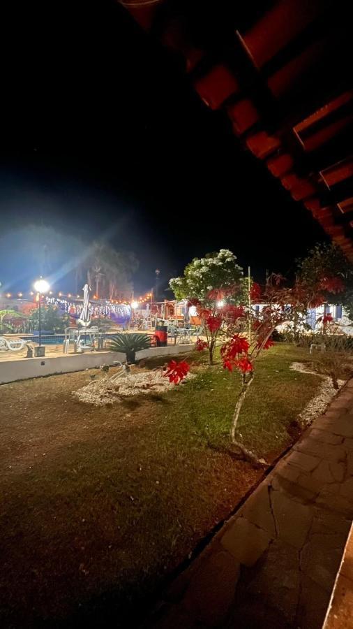 Chales E Camping Bela Vista Pirenopolis Exterior photo